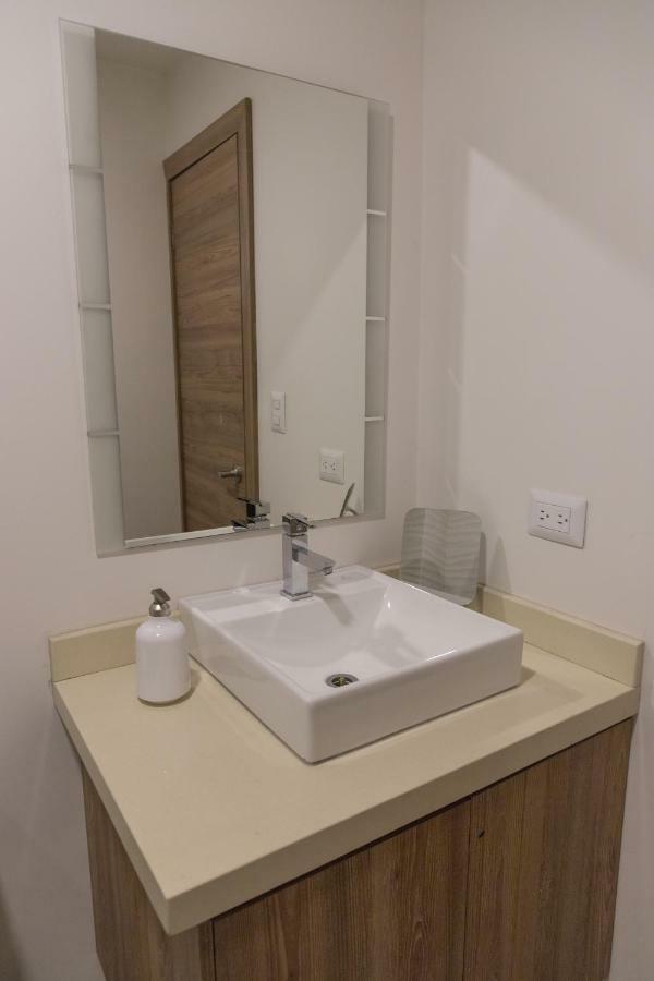 Le Bristol Aparthotel Cuenca Ngoại thất bức ảnh